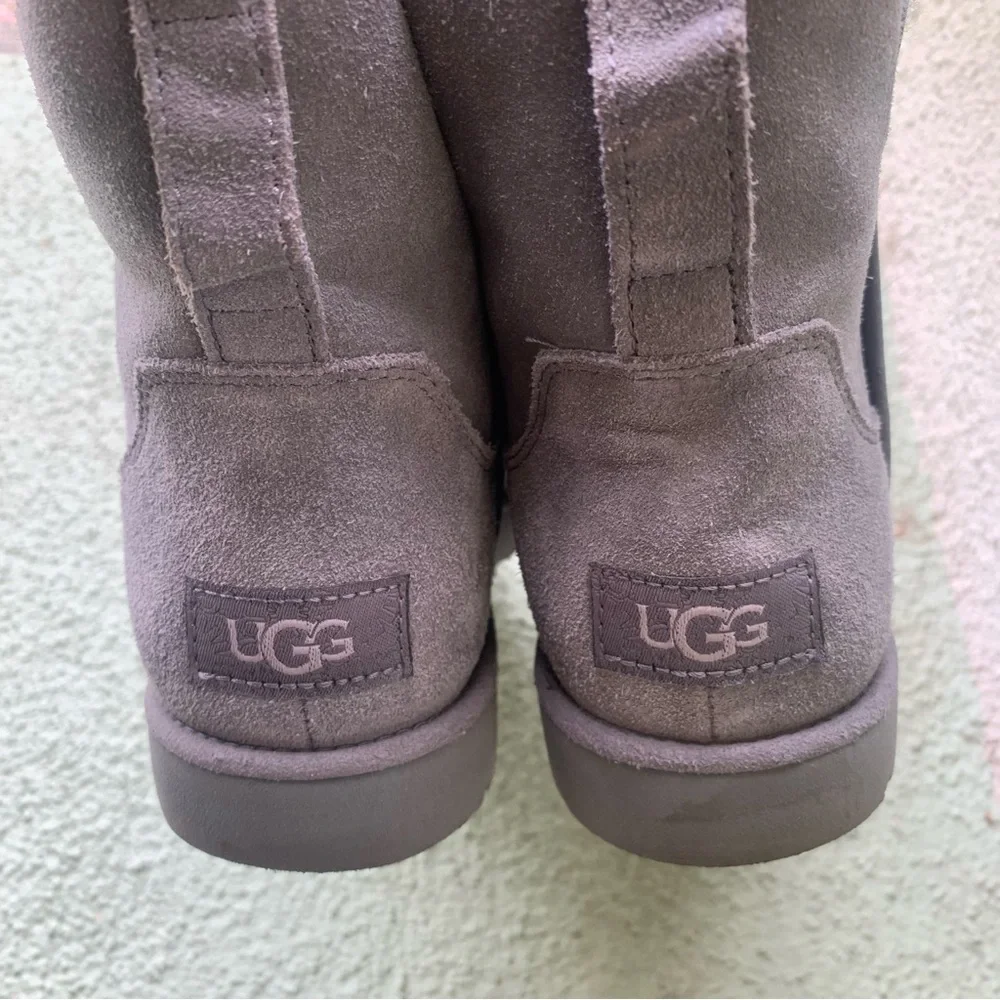 UGG Cory II Bootie in Gray Size 6.5